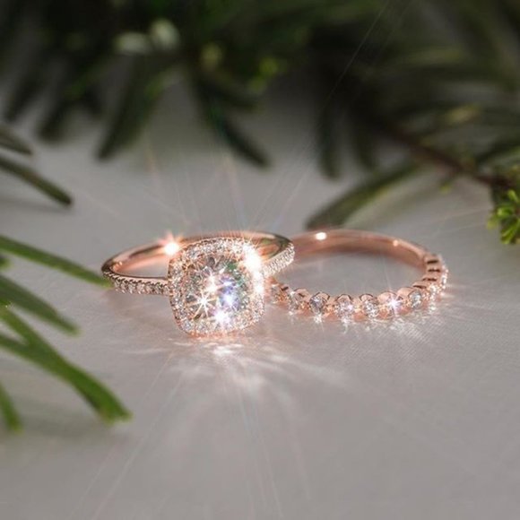 *NEW 18K Rose Gold Diamond Halo 2PC Ring Set - Picture 7 of 7